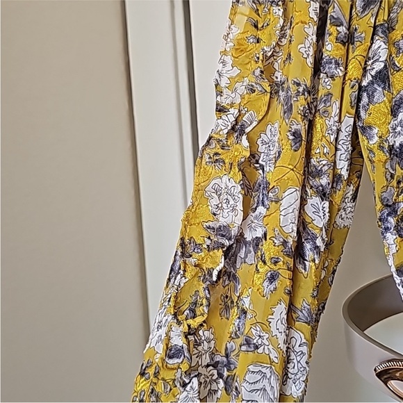 Zara Yellow Floral dress - Picture 8 of 8